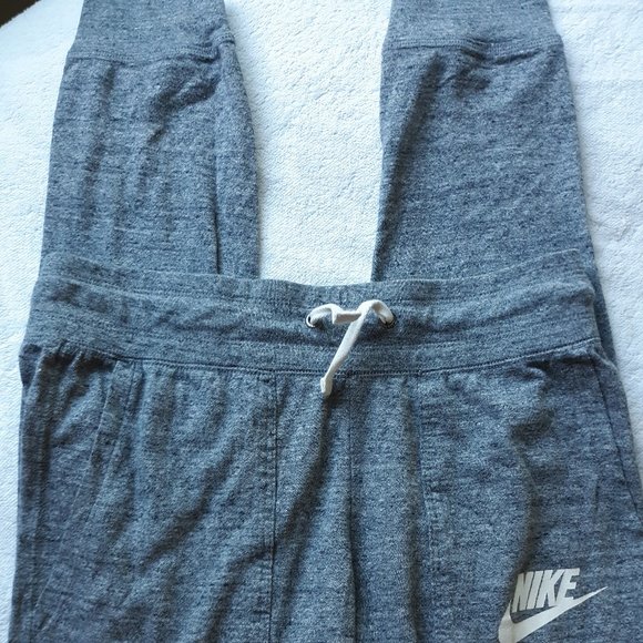 Nike gray joggers - Picture 3 of 14